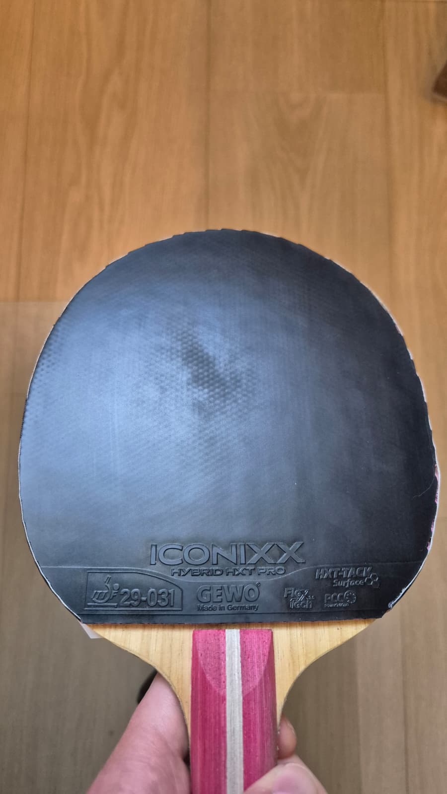 Second close-up of the degraded middle area on the Gewo Iconixx 55 topsheet